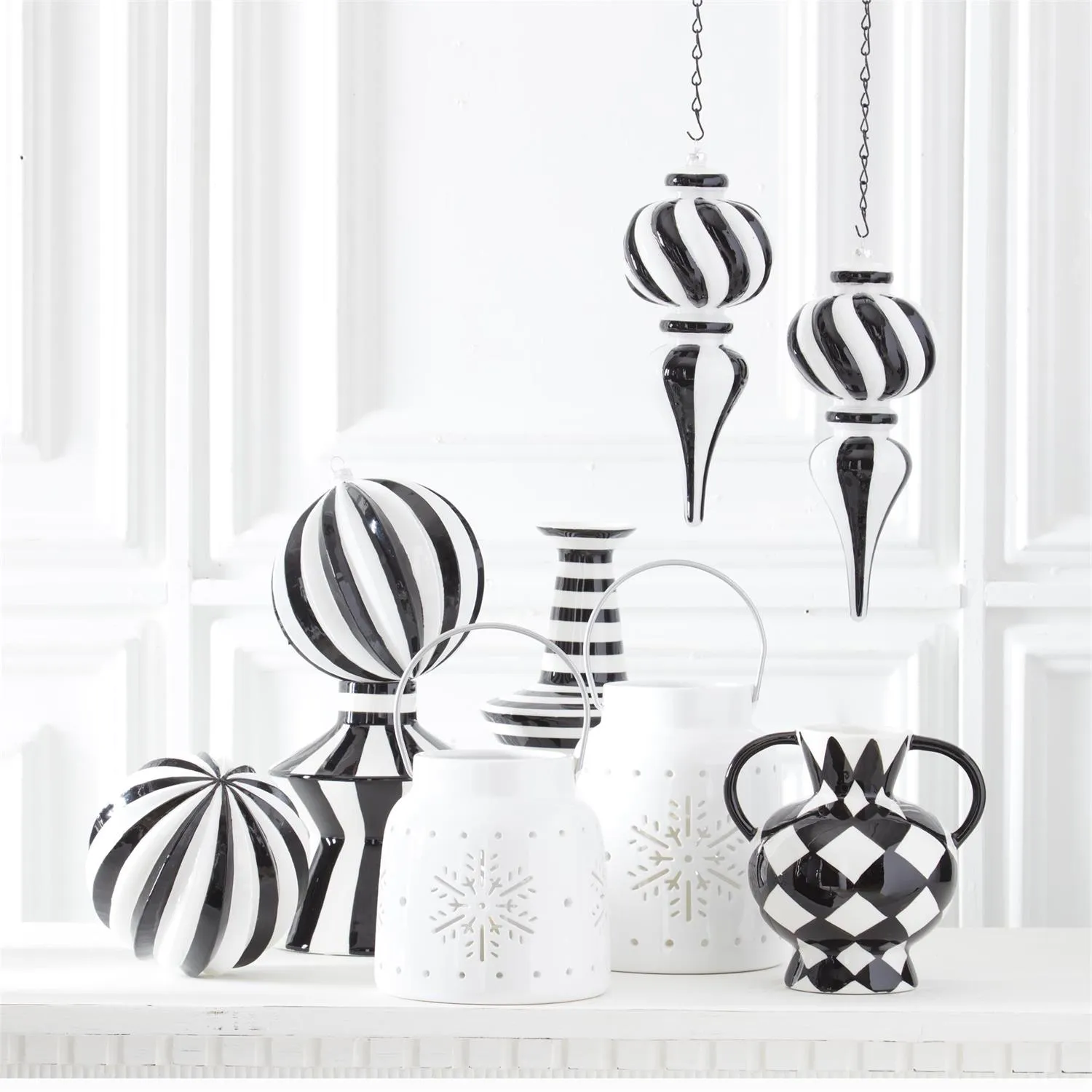 10.5 Inch Hand Painted Black & White Striped Finial Ornament