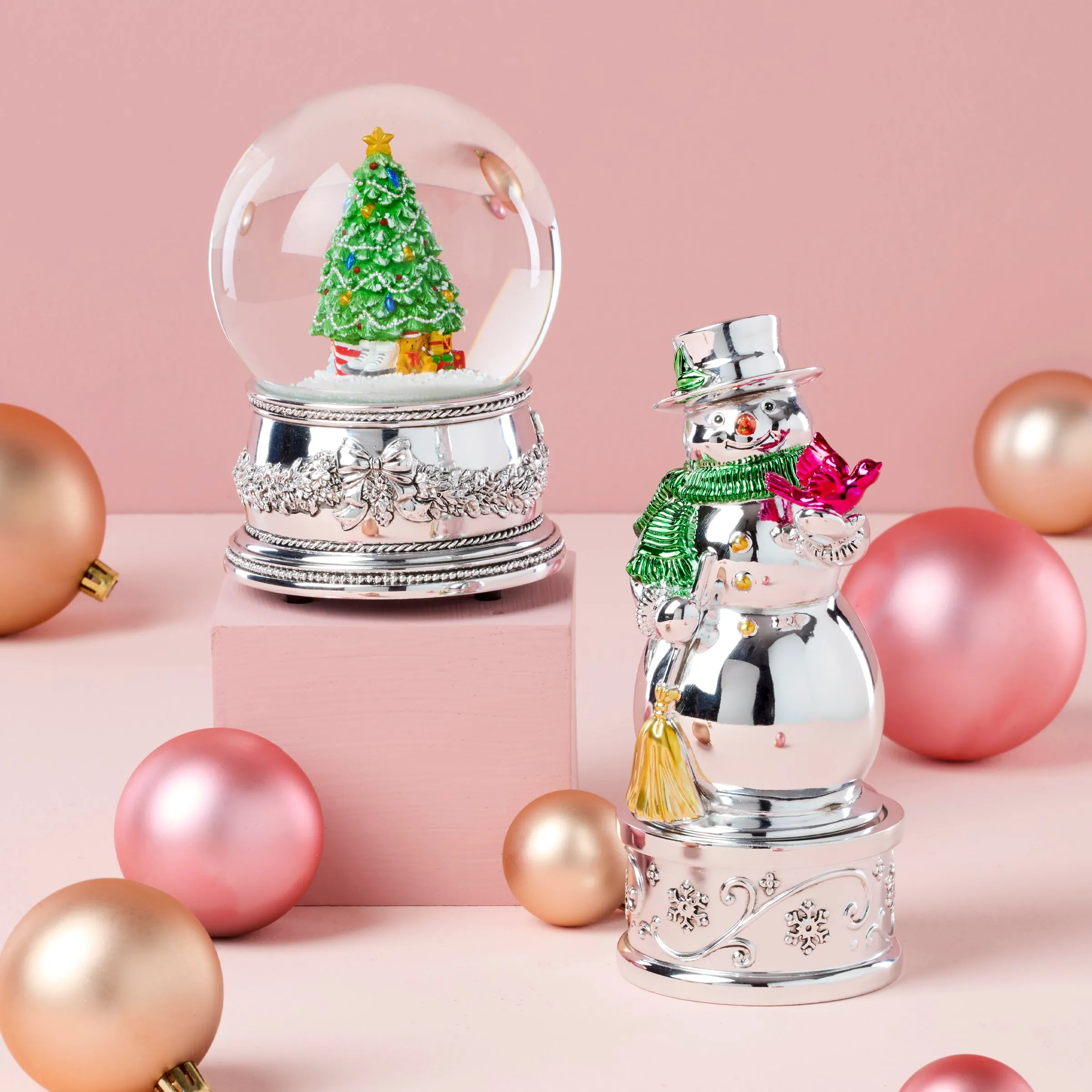 Christmas Tree Musical Snow Globe