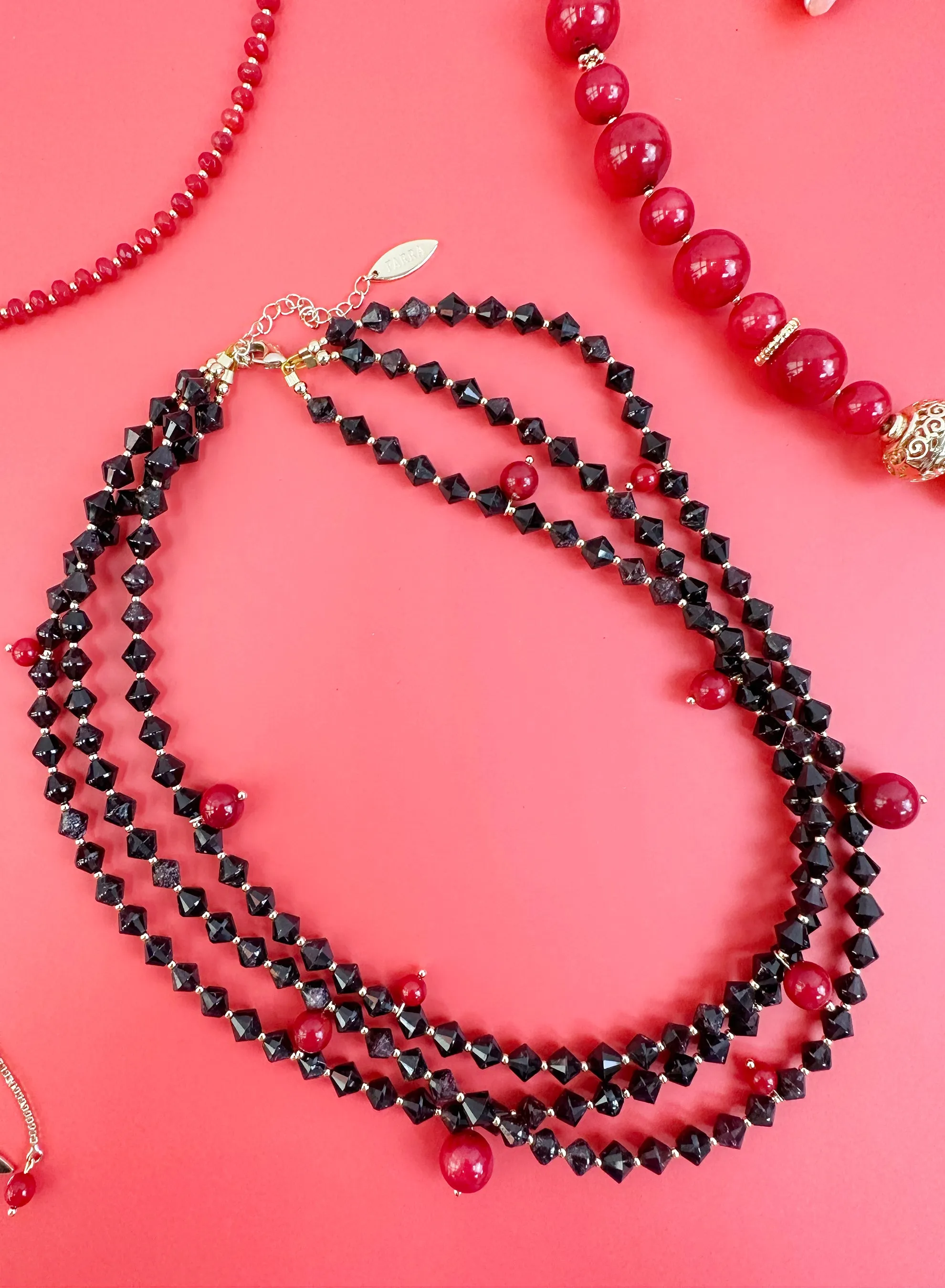 Multi-layers Garnet with Red Coral Statement Necklace JN007