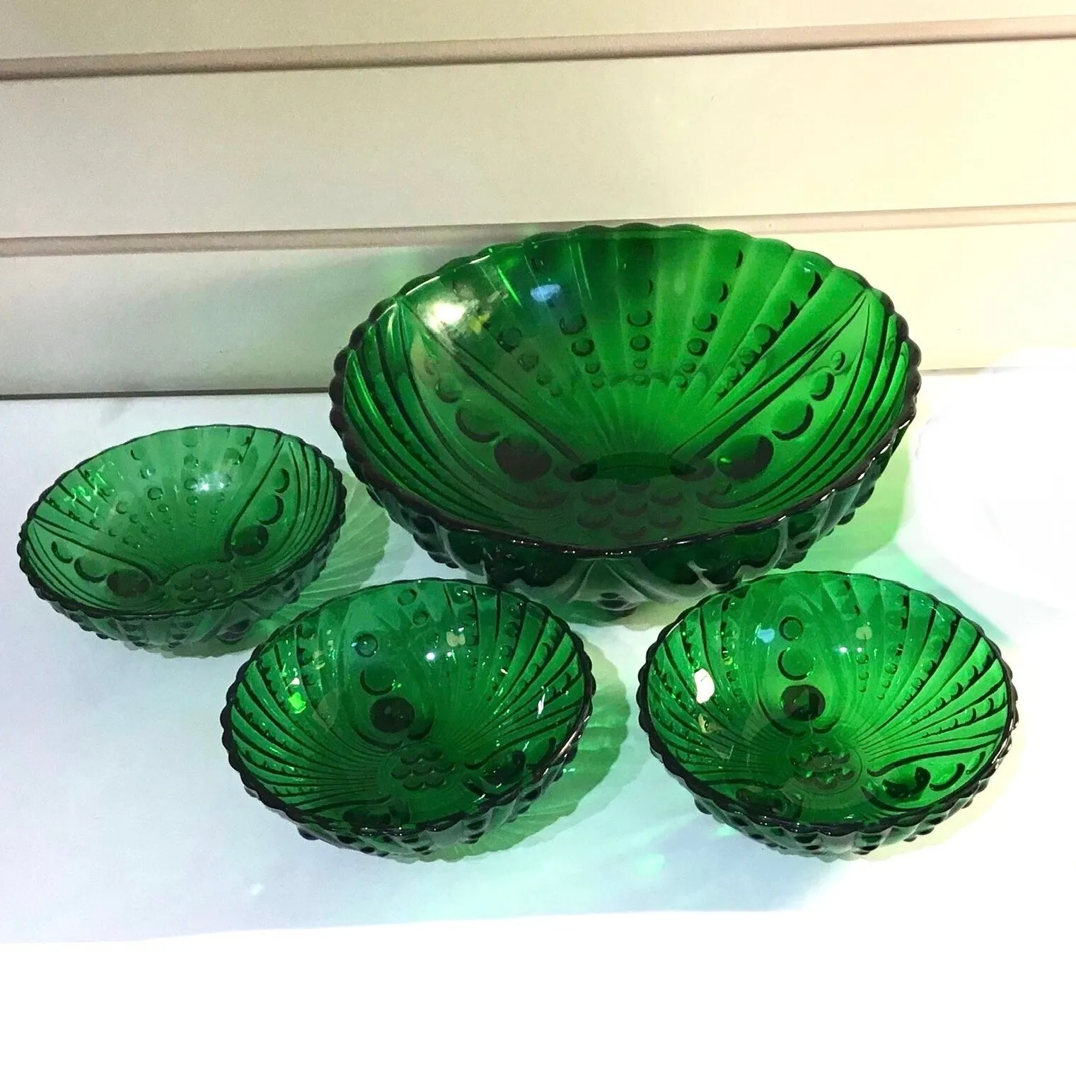 Vintage Anchor Hocking Forest Green Glass Bowl Set